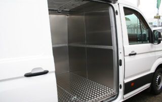 Quarta-Fahrzeugbau Innenverkleidung Aluriffelblech