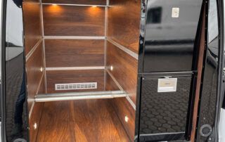 Quarta-Fahrzeugbau Sport-Golf Ausbau-Luxus